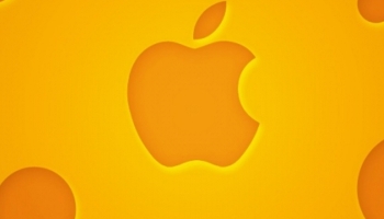 📱黄色いチーズ アップルのロゴ iPhone 14 Plus 壁紙・待ち受け