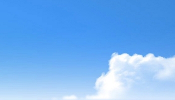 📱静かな海 青空 白い雲 iPhone 14 Pro Max 壁紙・待ち受け
