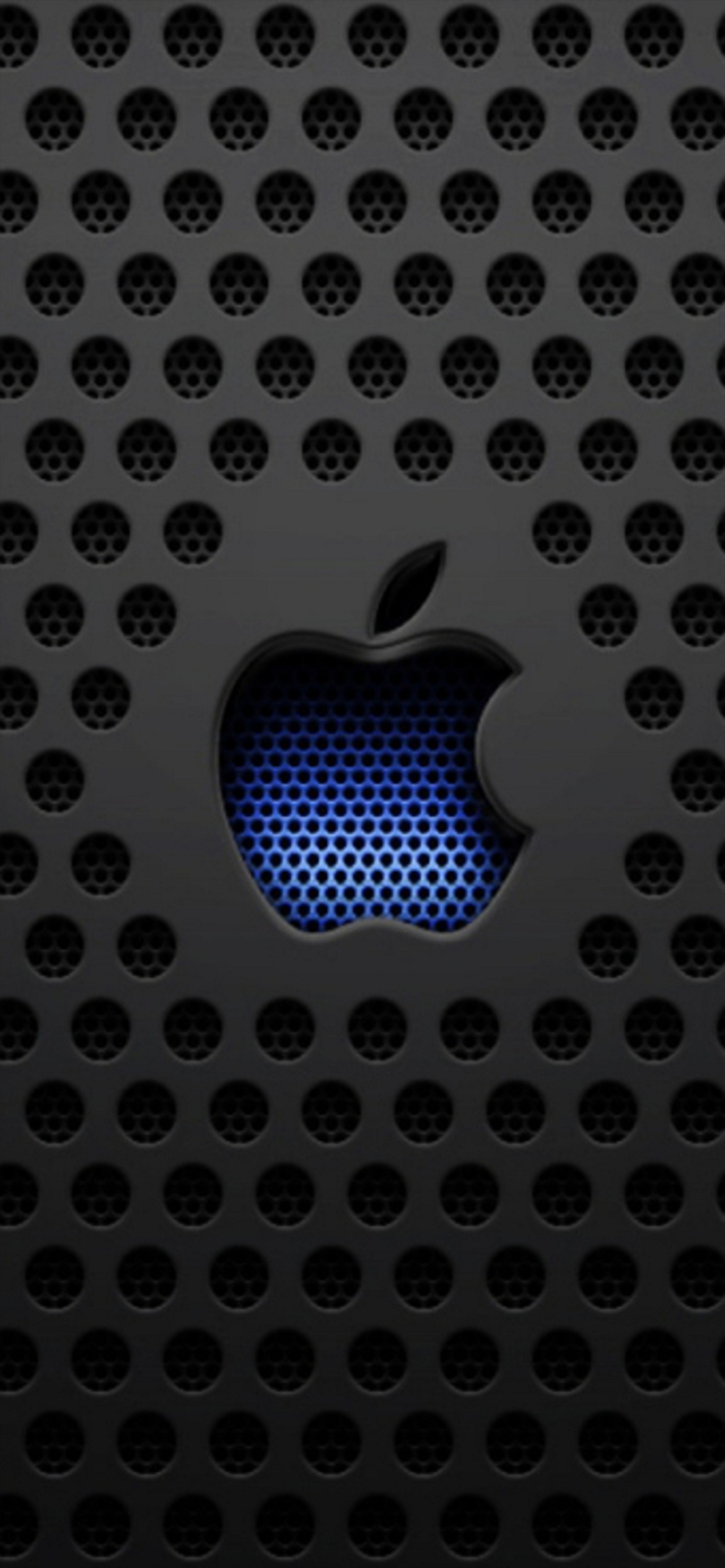 黒いメタルの穴 青い穴のアップルロゴ Iphone 12 スマホ壁紙 待ち受け スマラン