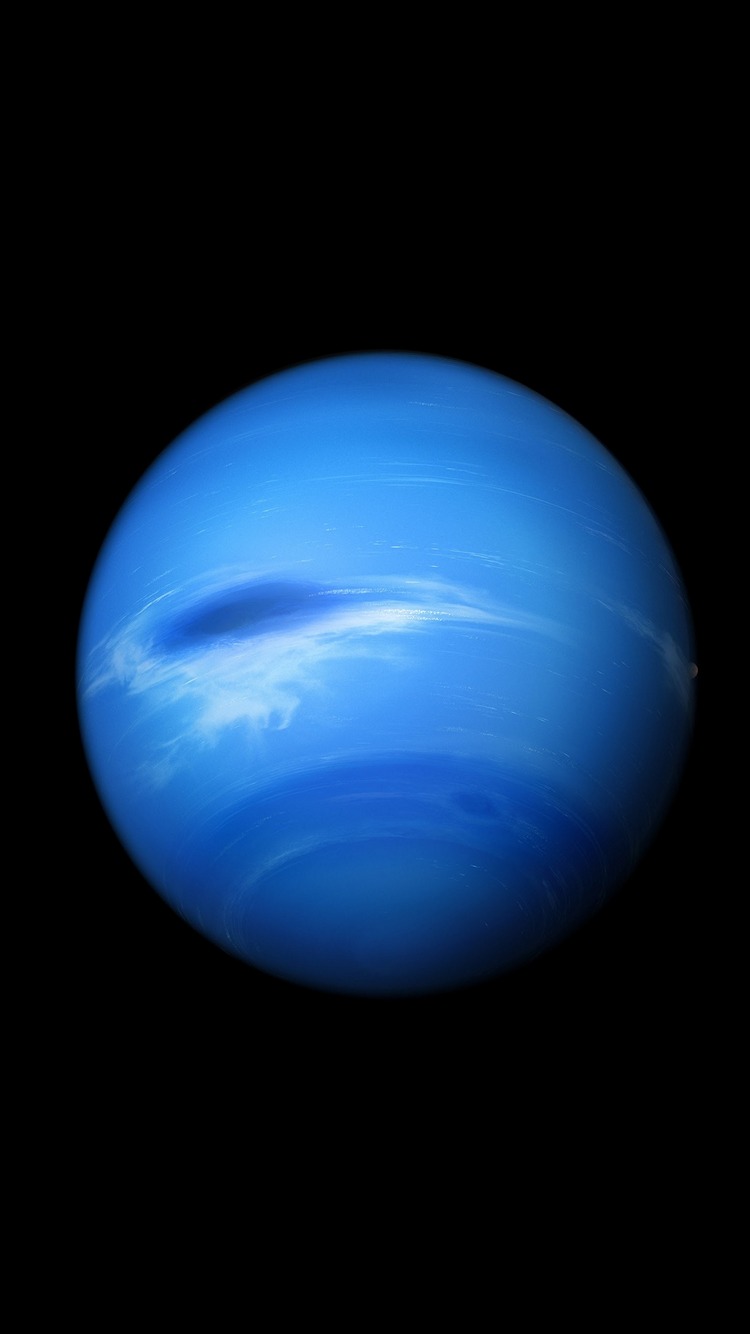 黒の背景 シンプルな青い惑星 Iphone 7 スマホ壁紙 待ち受け スマラン