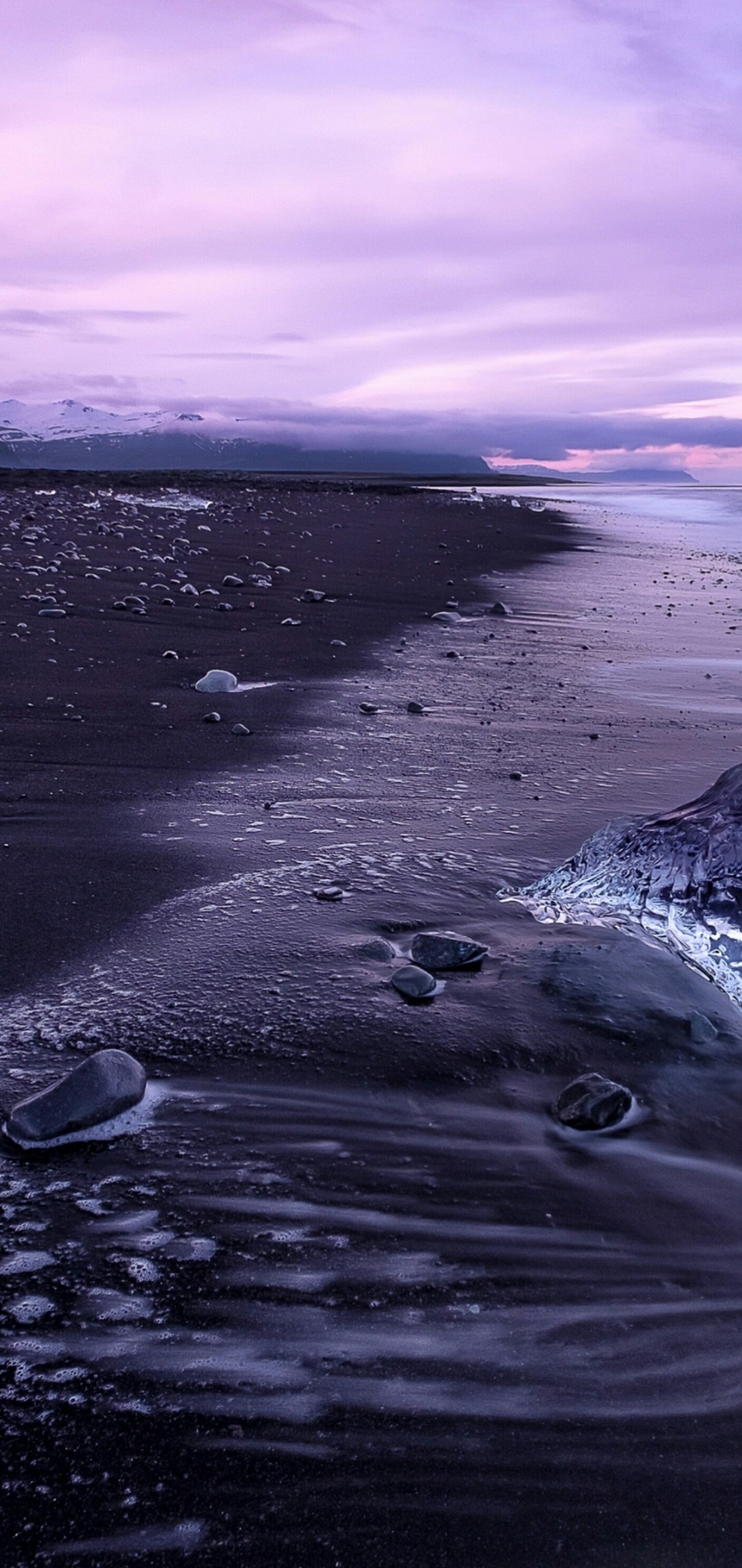 薄い紫の空 海 黒い砂浜 Huawei P Lite Androidスマホ壁紙 待ち受け スマラン