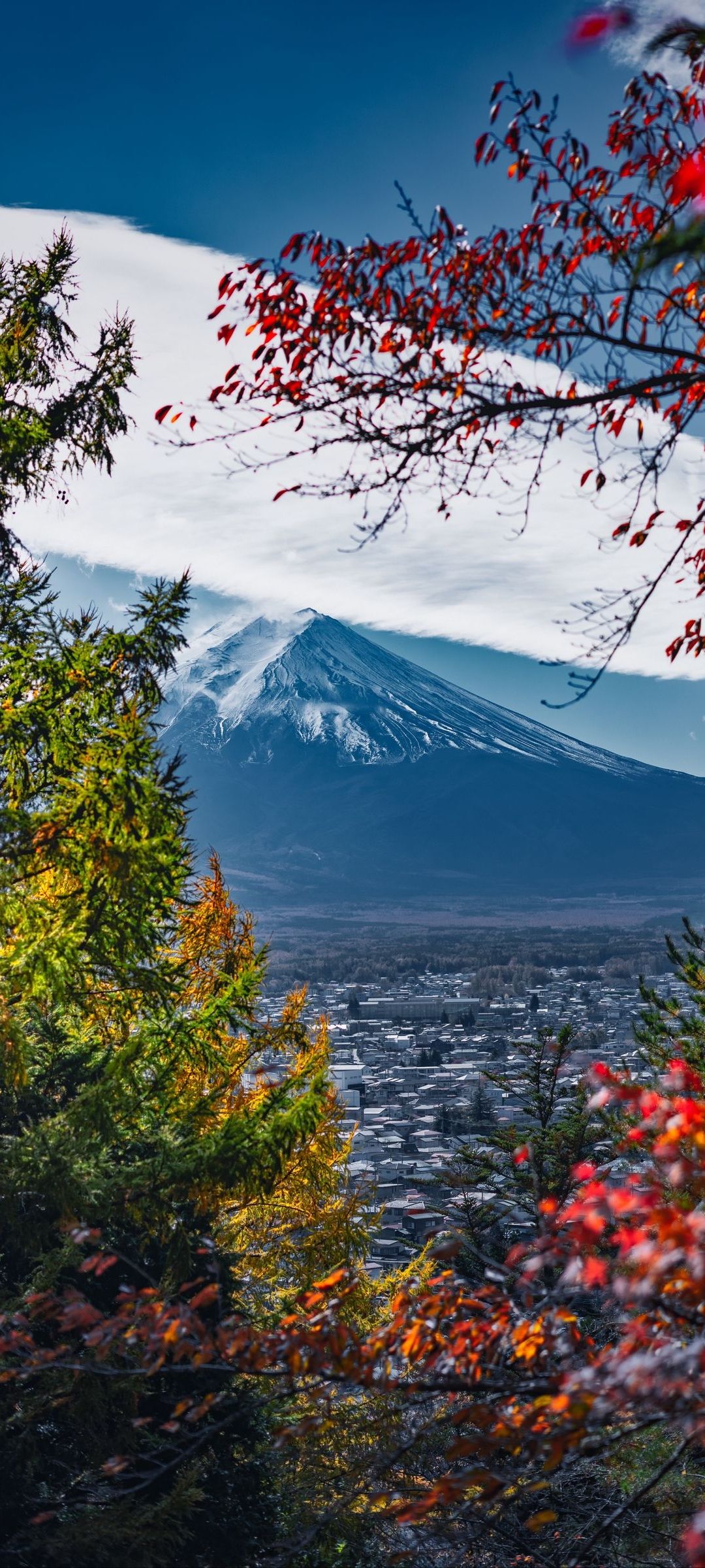 富士山と麓の街 Oppo Reno5 A Androidスマホ壁紙 待ち受け スマラン