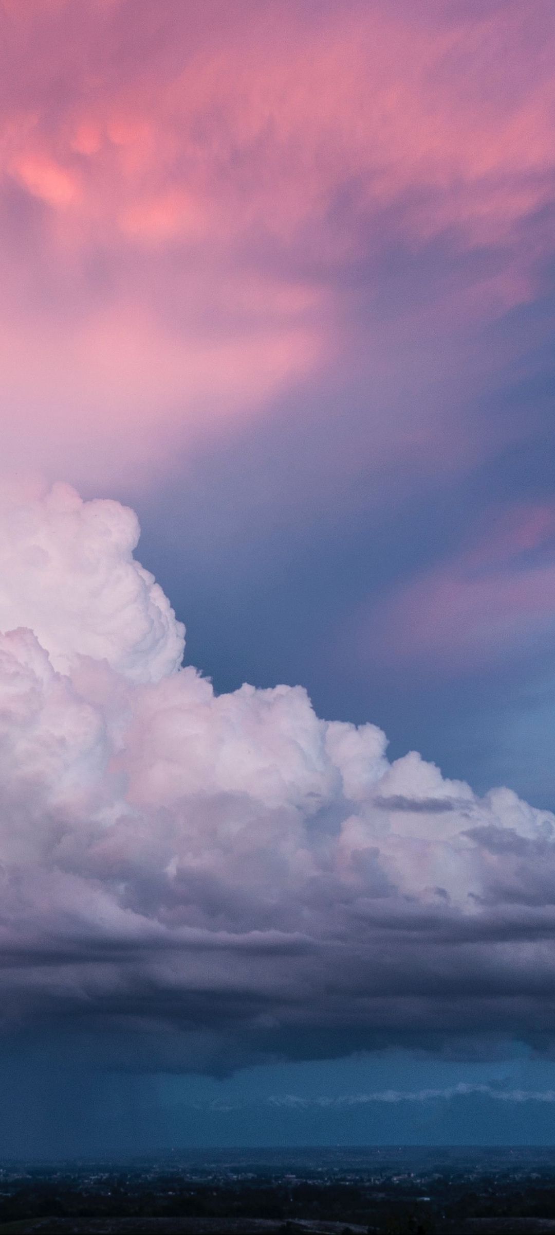 青 ピンクのグラデーションの空 白い雲 Oppo Reno3 5g Androidスマホ壁紙 待ち受け スマラン