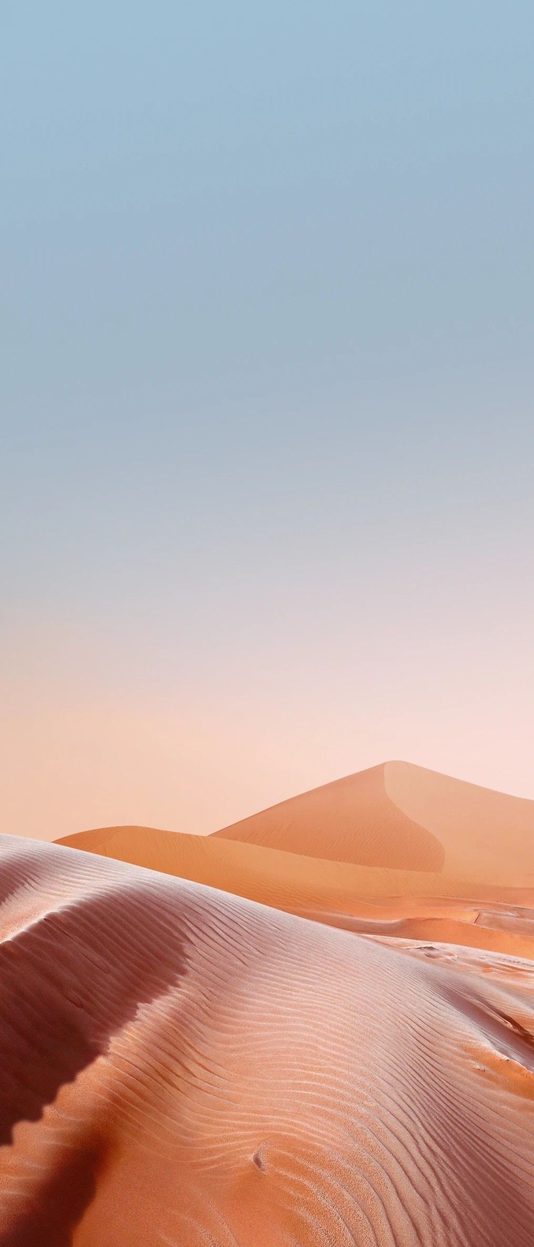 綺麗な砂漠 薄い青空 Moto G100 Androidスマホ壁紙 待ち受け スマラン