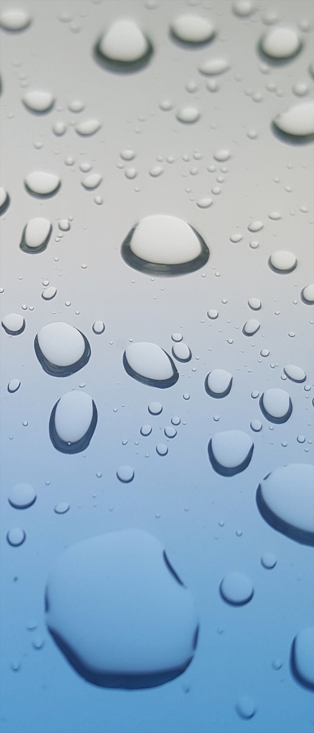 水滴がついた薄い水色のガラス Xperia 5 Ii Androidスマホ壁紙 待ち受け スマラン