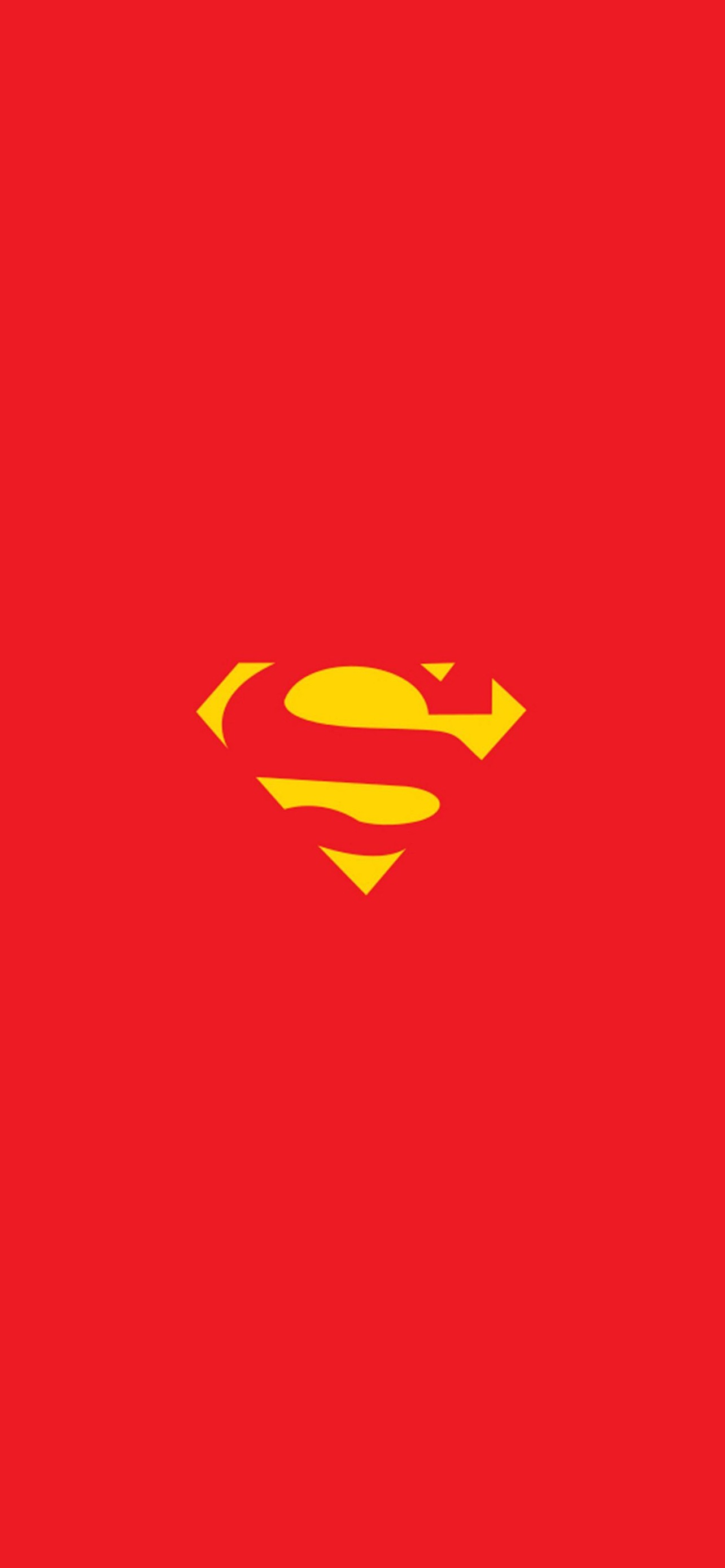 赤の背景 スーパーマンのロゴ Iphone 12 Pro Max スマホ壁紙 待ち受け スマラン