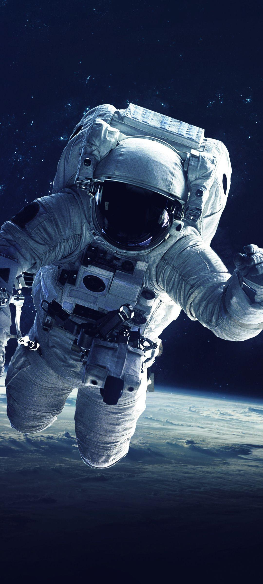 宇宙飛行士と地球 Google Pixel 5a 5g 壁紙 待ち受け Sumaran