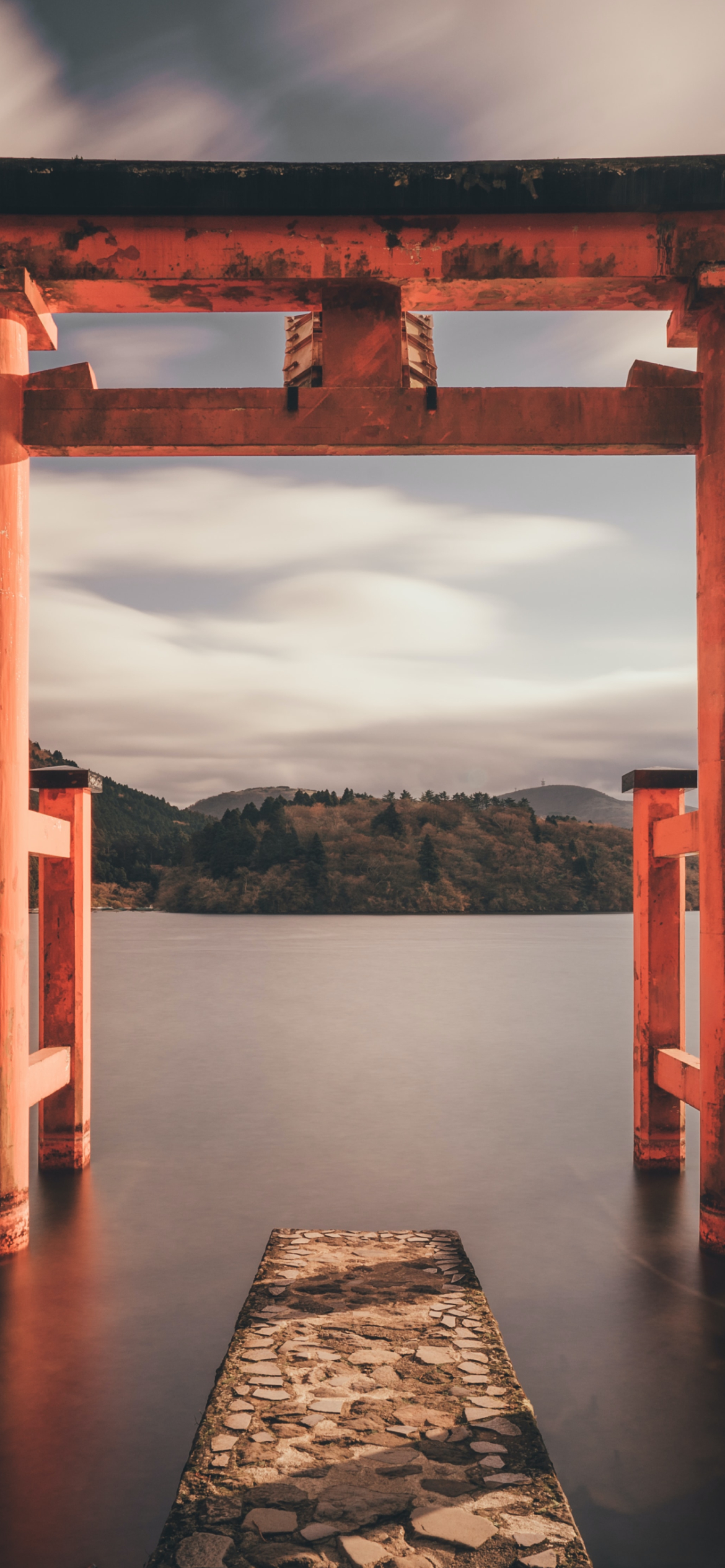 箱根神社 平和の鳥居 Iphone 12 Pro 壁紙 待ち受け スマラン