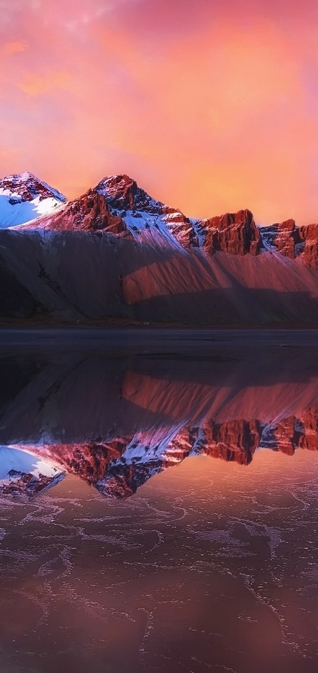 赤みがかった風景 雪山・湖 ZenFone Max Pro (M2) 壁紙・待ち受け