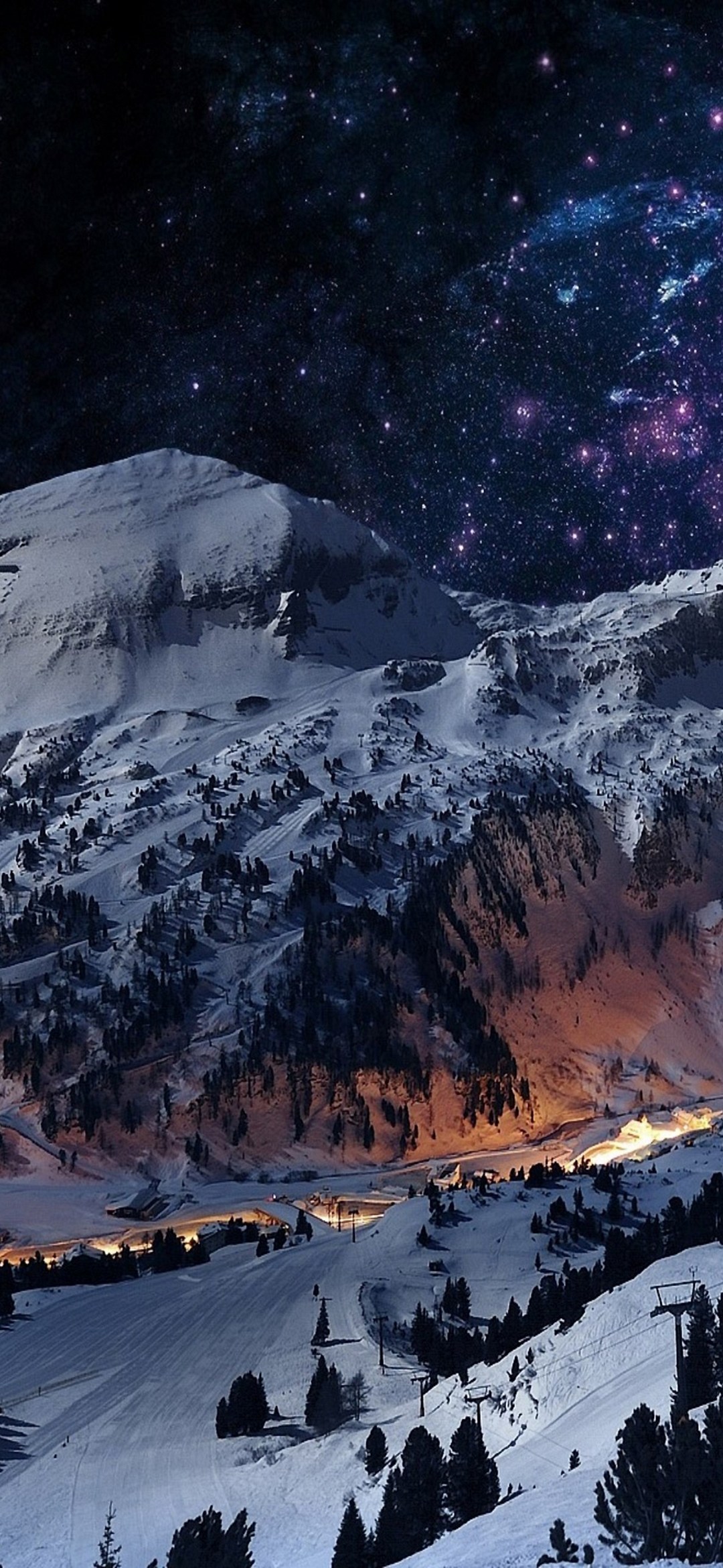 壮大な雪山と銀河 山腹 Galaxy A30 Android スマホ壁紙 待ち受け スマラン