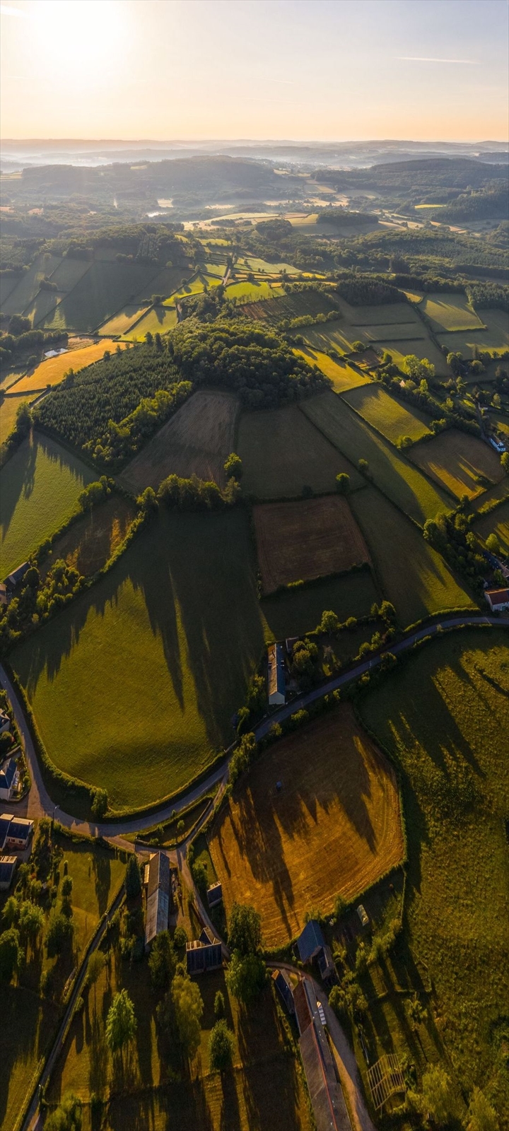上から撮影した田舎 Galaxy A32 5g Androidスマホ壁紙 待ち受け スマラン