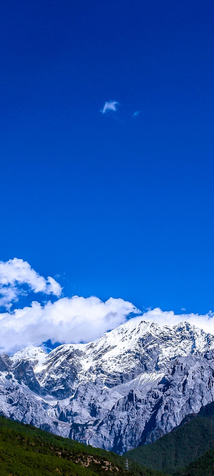 綺麗な青空と雪山 Oppo A5 Androidスマホ壁紙 待ち受け スマラン