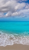 📱Aqua blue sea, sandy beach and big white clouds Redmi 9T Android 壁紙・待ち受け