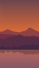 📱オレンジのグラデーション 山と湖と白鳥のアート iPhone 12 mini 壁紙・待ち受け
