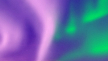 📱綺麗なオーロラと紫に染まる風景 iPhone 11 Pro 壁紙・待ち受け