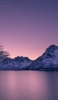 📱冬の雪山と冷たい海 iPhone 11 Pro 壁紙・待ち受け
