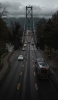 📱3斜線の黒い道路 大きな橋 iPhone 12 Pro 壁紙・待ち受け