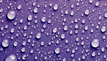 📱紫の背景 沢山の水滴 iPhone 12 Pro Max 壁紙・待ち受け