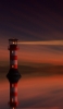 📱海を照らす赤い灯台 iPhone 5 壁紙・待ち受け