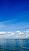📱澄んだ青い雲 海 沢山の白い雲 iPhone 6s 壁紙・待ち受け