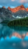 📱広大な自然 空と山脈と湖 iPhone SE (第3世代) 壁紙・待ち受け
