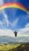 📱山頂から飛ぶパラグライダー iPhone 7 壁紙・待ち受け