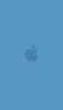 📱淡い水色のアップルのロゴ iPhone 12 Pro 壁紙・待ち受け