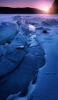 📱氷の台地の間を流れる川 Galaxy S21 5G 壁紙・待ち受け