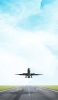 📱滑走路から離陸する飛行機 Redmi Note 10 Pro 壁紙・待ち受け