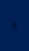 📱インディゴ・ブルー アップルのロゴ iPhone 13 壁紙・待ち受け