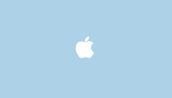 📱シンプル クリーンな水色のAppleのロゴ iPhone 12 Pro Max 壁紙・待ち受け