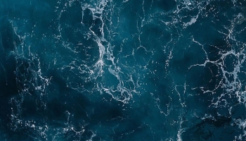 📱画面いっぱいの青い海 ZenFone 6 Android 壁紙・待ち受け
