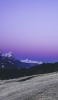 📱紫のグラデーションの空 雪山 Xperia 8 Lite 壁紙・待ち受け