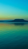 📱水色の空 台形の島 緑の海 ZenFone Max Pro (M2) 壁紙・待ち受け