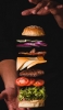 📱高さのあるハンバーガーを作る手 Xperia 8 Lite 壁紙・待ち受け