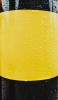 📱水滴のついたガラスと黄色い楕円 AQUOS R2 compact 壁紙・待ち受け