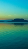 📱綺麗な青色の空と海と台形の島 Xperia 8 Lite 壁紙・待ち受け