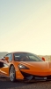 📱路駐しているオレンジのスポーツカー Xperia 8 Lite 壁紙・待ち受け