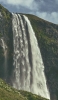 📱高所から豪快に流れ落ちる滝 ZenFone 7 Pro 壁紙・待ち受け